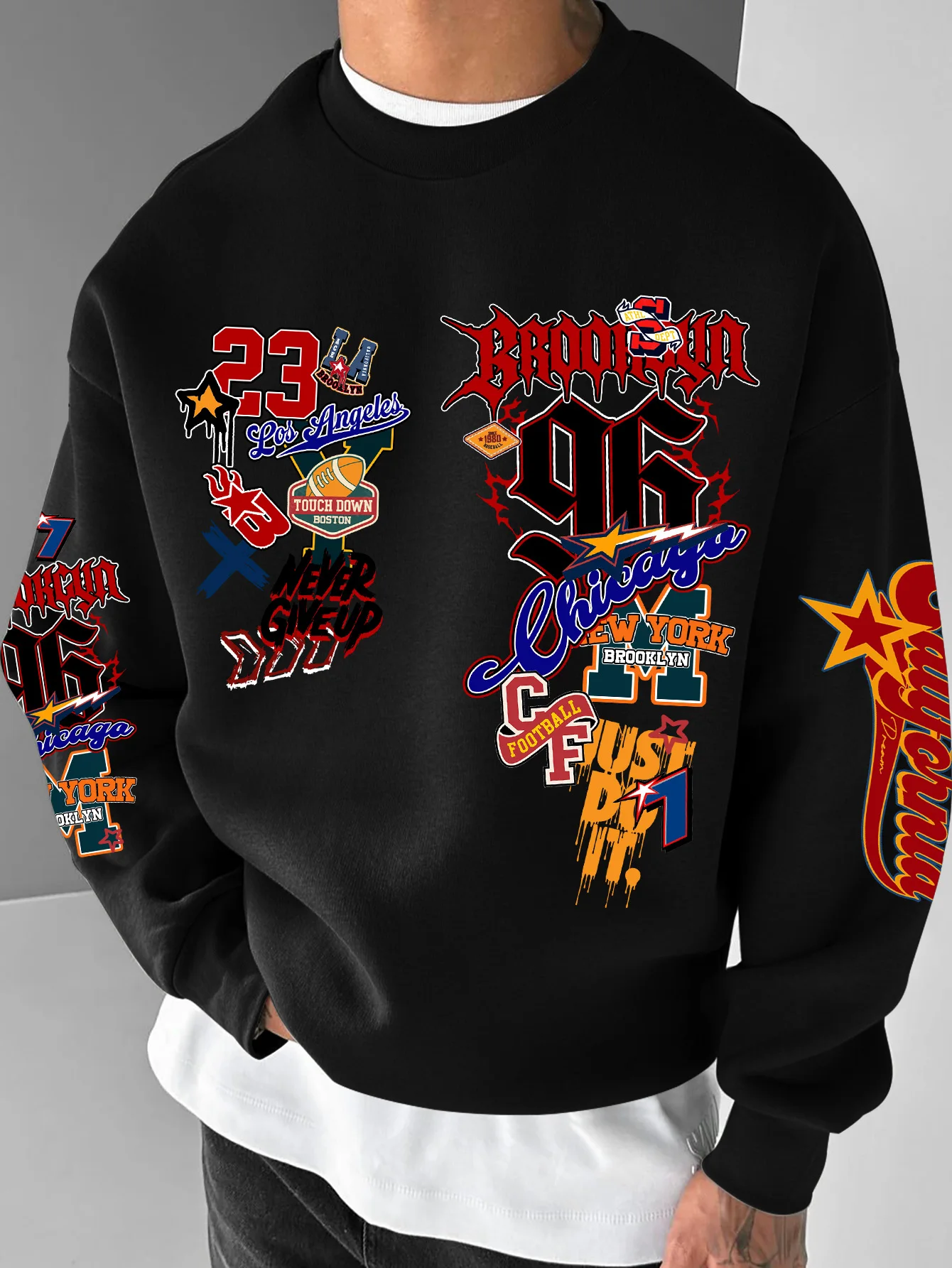 Oversized Crewneck Men Sweatshirt, Retro Street Multi City Number Slogan Art Print Pullover Top S-XXL