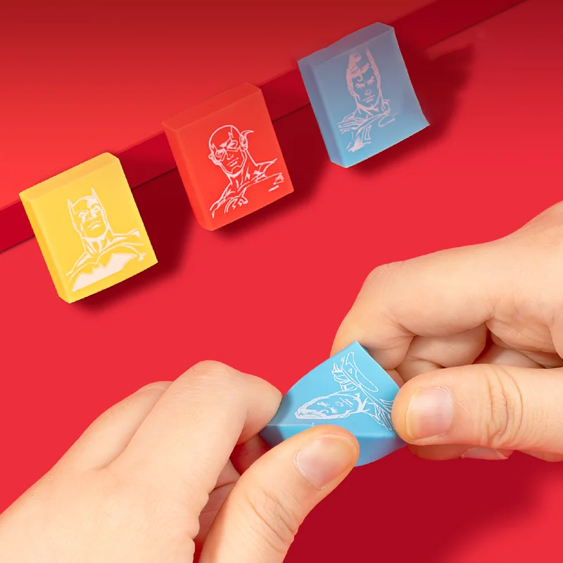 3pcs DELI VP138 Liga Justiça DC Caixa Mágica Cartoon Erasers Escola Estudante Suprimentos Papelaria