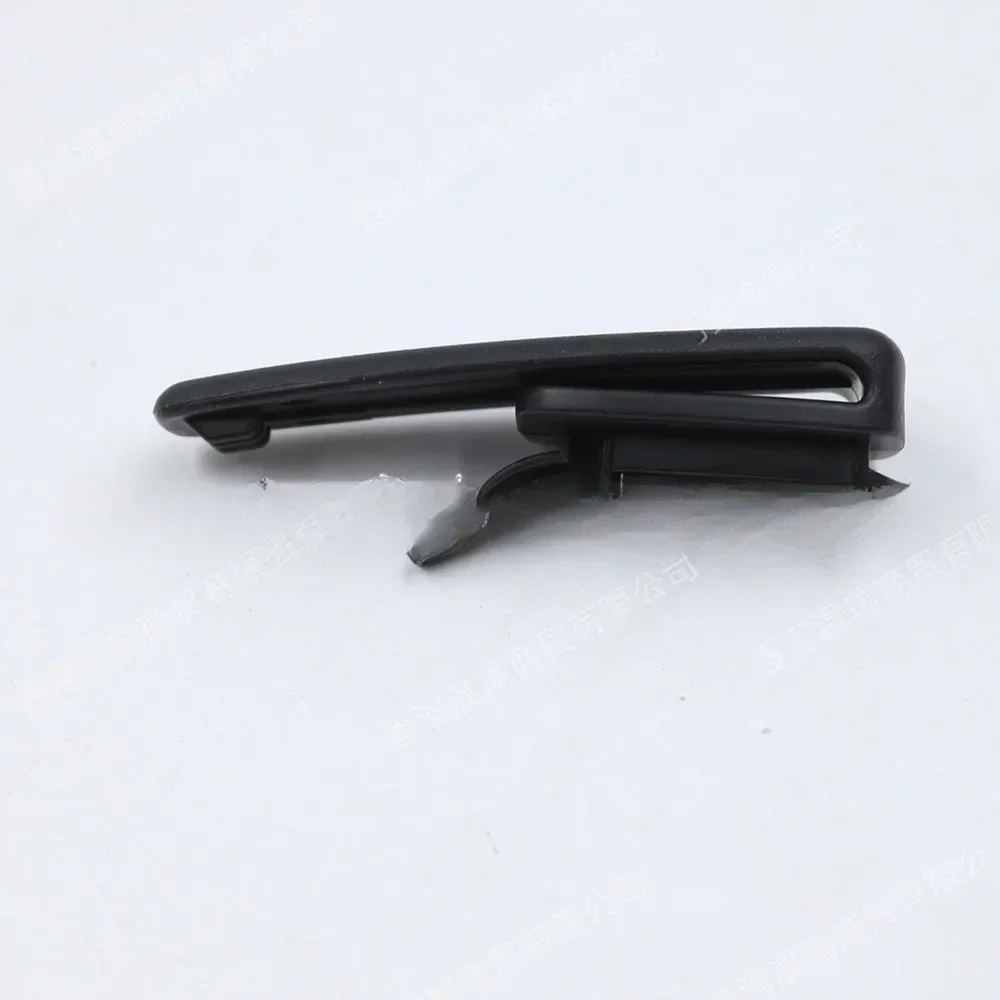 857791D000 Seat Belt Buckle Fixing Hook Suitable For Hyundai for Kia Rear 85779-1D000