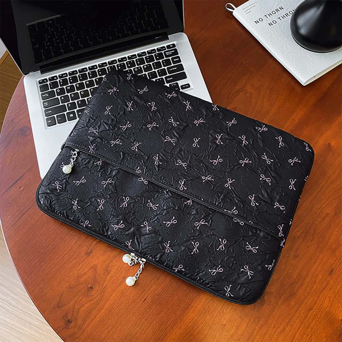 Minimalist Casual Crinkle Bow Laptop Bag Pearl Zipper Oxford Briefcase Soft Shockproof Multi-Size for Office Commute Daily