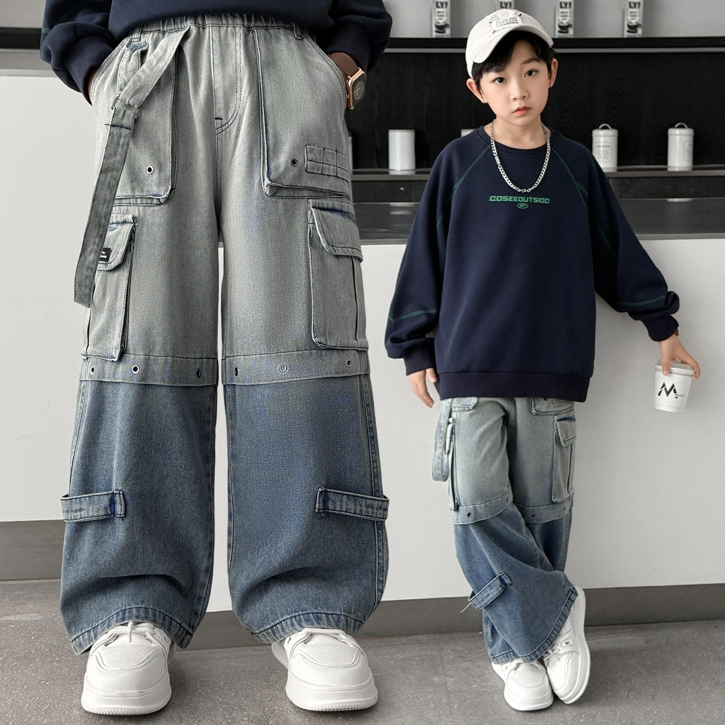 جينز غير رسمي للمراهقين مع جيب كبير للأطفال بنطال جينز فضفاض جديد للأطفال على الموضة ملابس جينز
