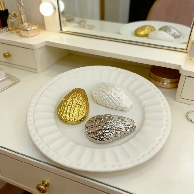 Shell Shape Foldable Double-Sided Mirror, Metallic Finish Portable Compact Mirror
