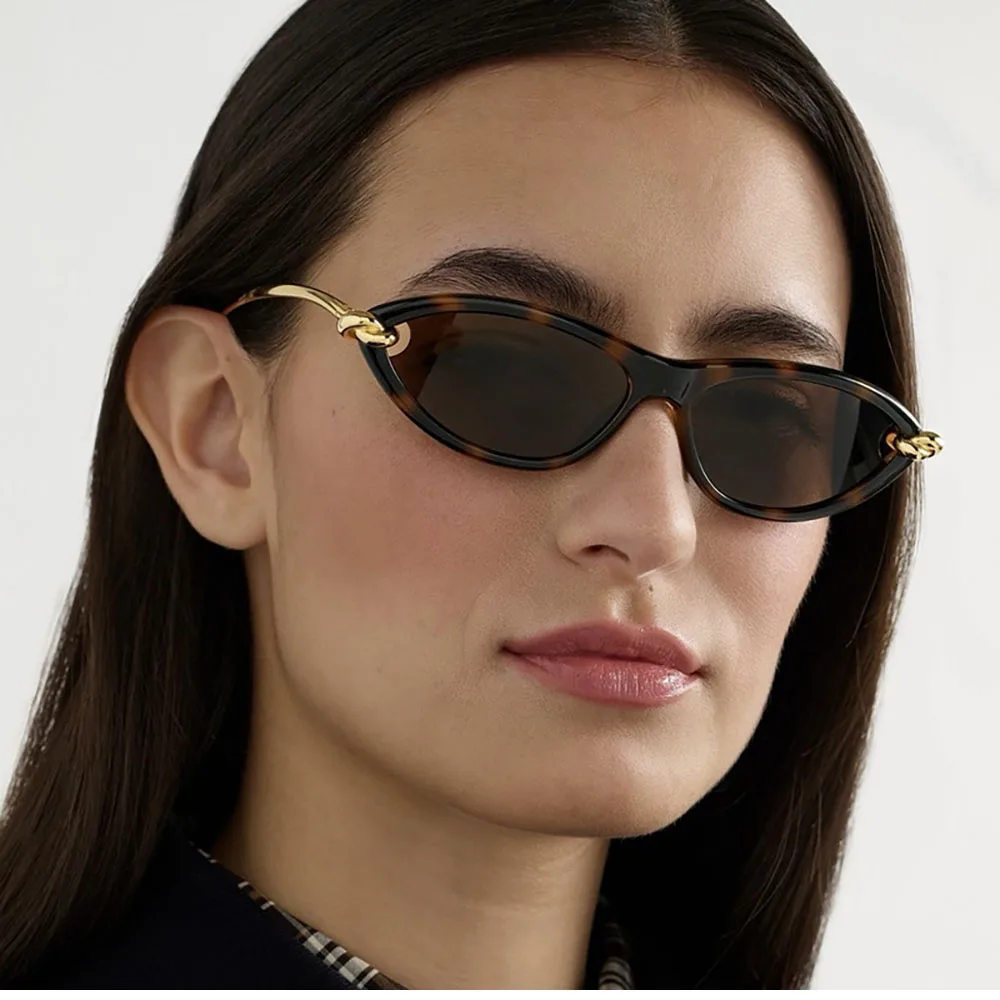2026 Trendige Cat-Eye-Sonnenbrille für Damen – Luxuriöse Outdoor-Sonnenbrille mit UV-Schutz im Punk-Vintage-Stil – Detail 2