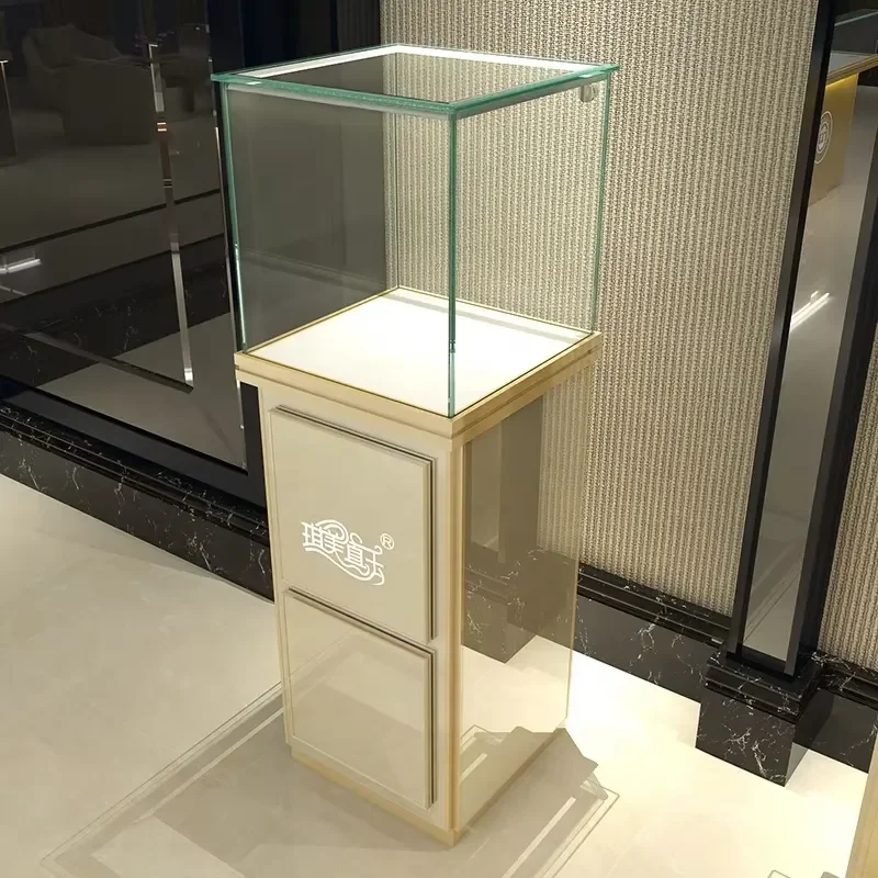 Virtual Reality Unique Furniture Store Front Gold Showroom Jewelry Aluminum LED Lit Eco-Friendly Waterproof