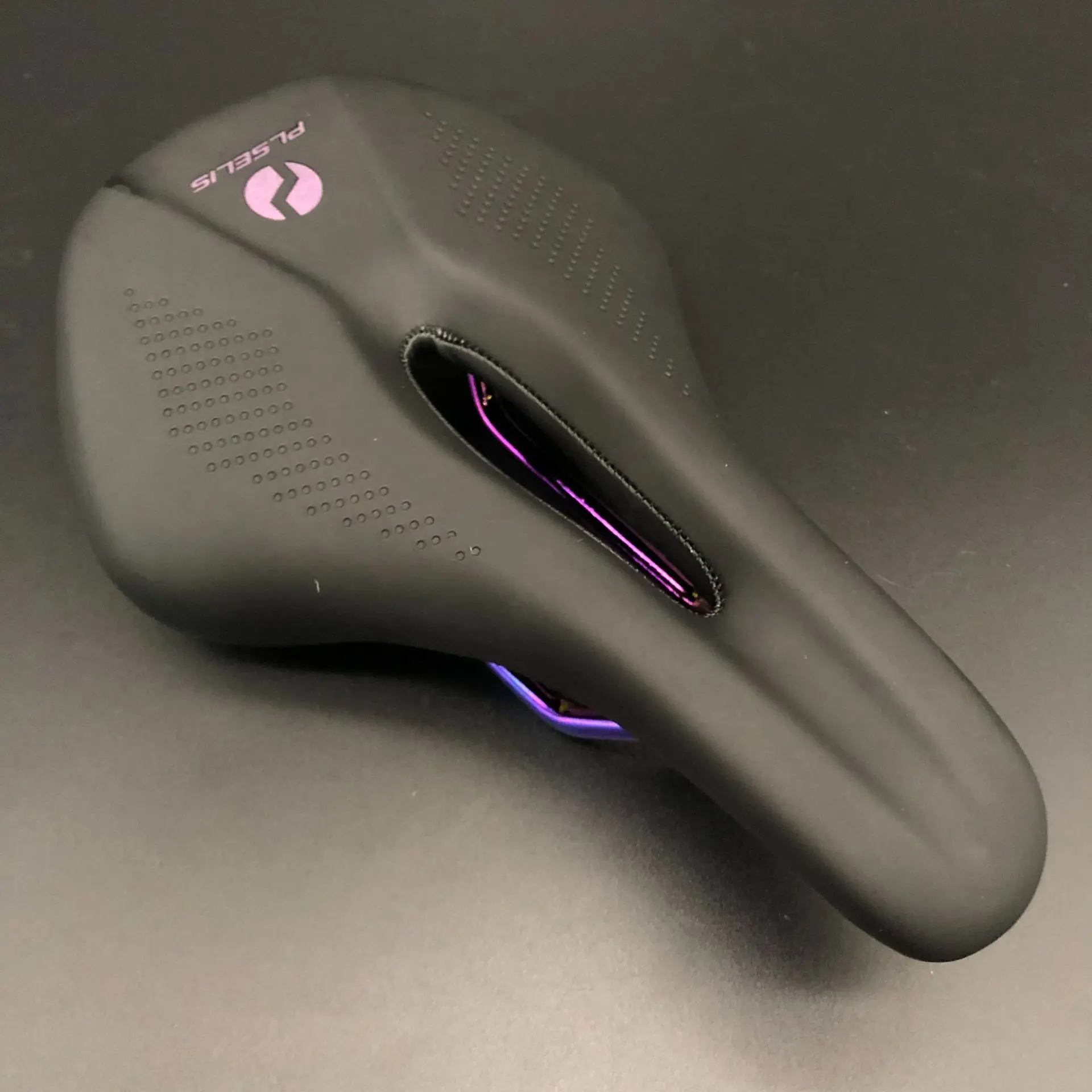 PLSELIS Mountain Cushion Breathable and Waterproof Cushion Bicycle Saddle Mount Road Bicycle Saddle Cushion Nylon material