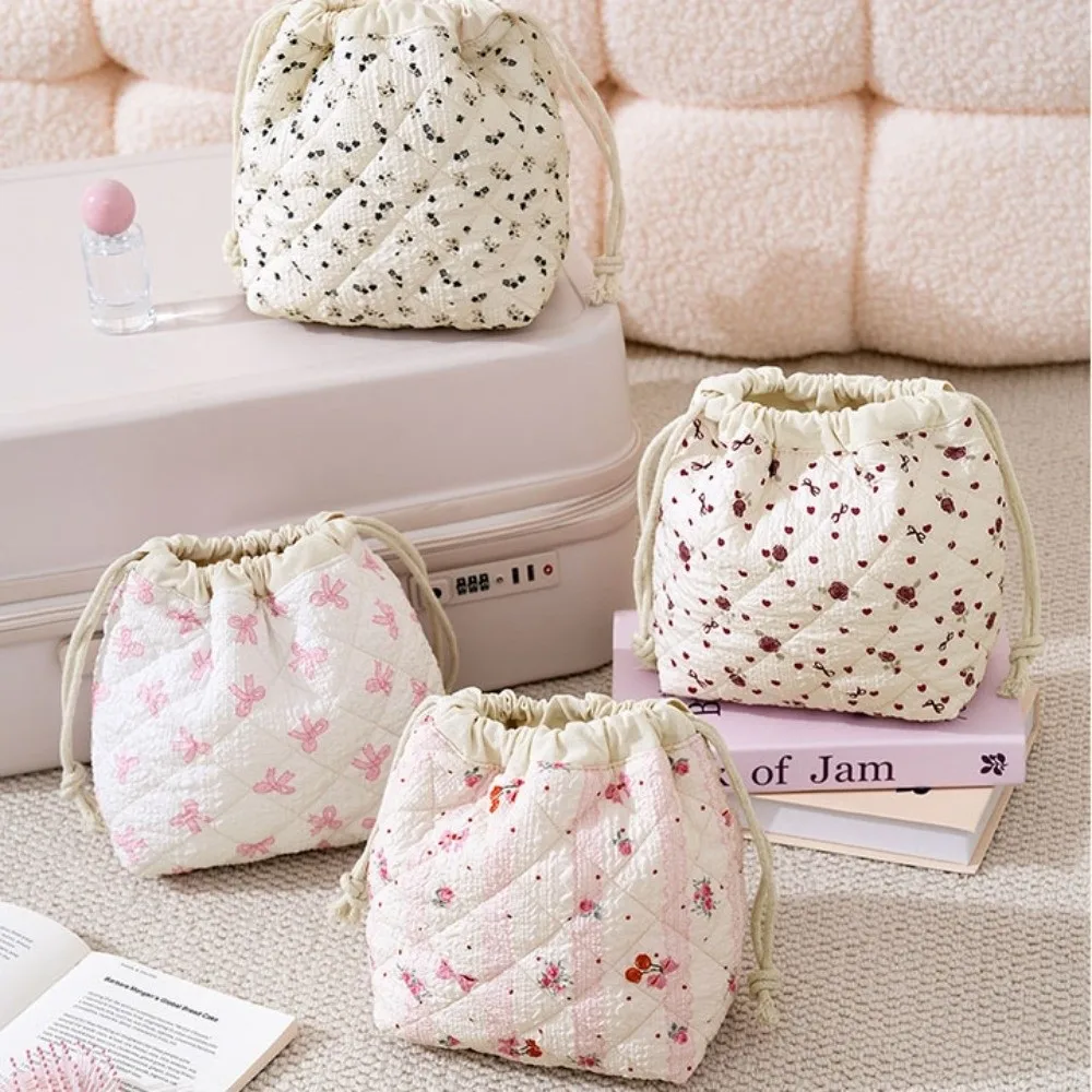 

Quilted Cotton Cosmetic Bag Drawstring Jewelry Storage Bag Lipstick Storage Bag Large Capacity Soft Flower Makeup Bag Travel