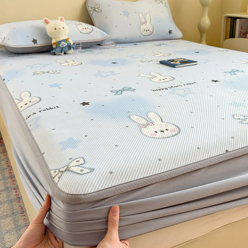 

Luxury Cartoon Printed Fitted Bedsheet Set High Quality Summer Sleeping Mat with Pillowcases Ice Bean Cooling Bedding for Single