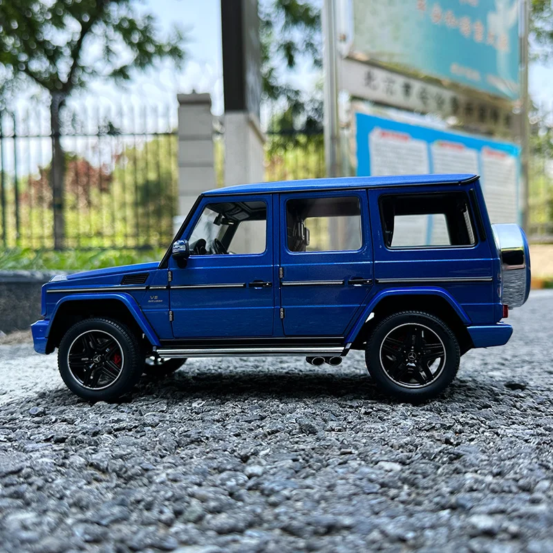 AUTOART 1:18 Mercedes AMG G63 2017 Car model SUV Personal collection of holiday gifts