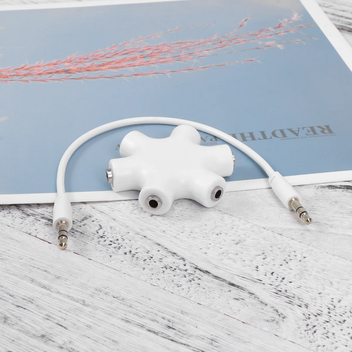 6 Port Headphone Jack Splitter 5 Way Audio Splitter Adapter for Phone Pc Music Player White Supports Classroom Dj Home Use