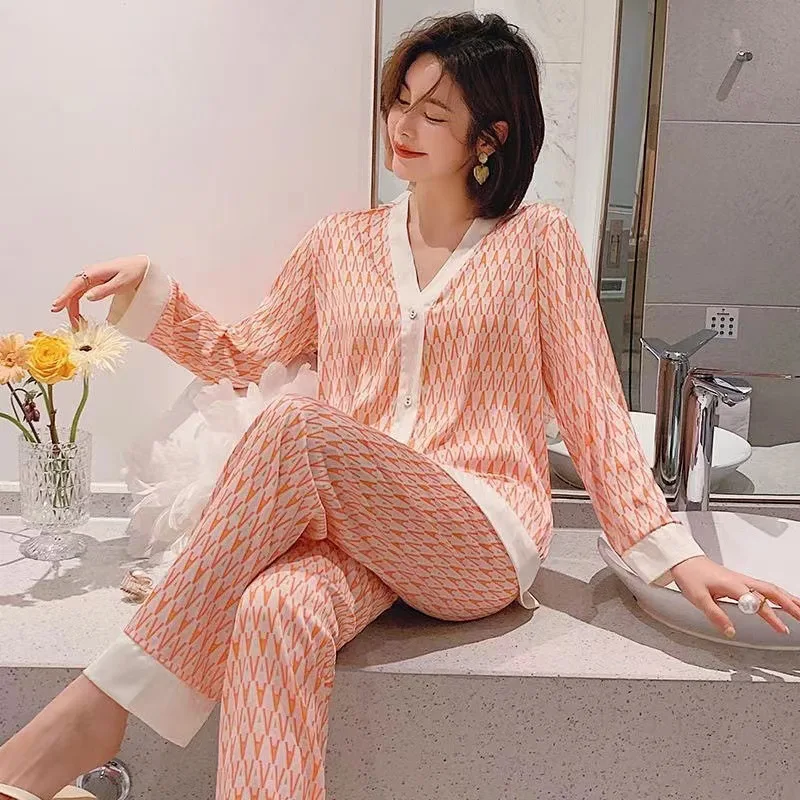 Spring and Summer New Ice Silk Pajamas Homewear Set Girls Long-Sleeved V-Neck Cardigan Simulation Silk Lapel Pajamas Homewear Se image 4