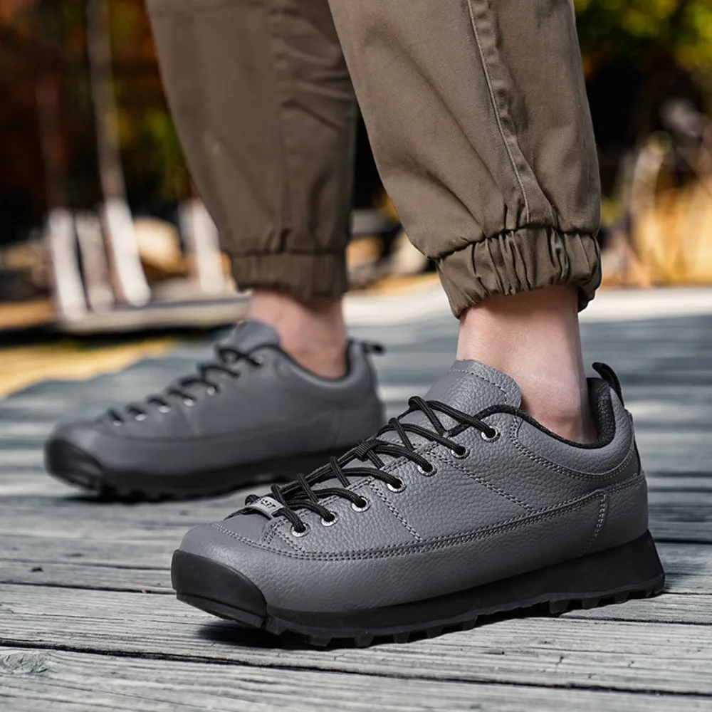 

2026 New Men's Mountain Climbing Shoes Battle Boots Desert Boots Tie Military Plaid Thickened Cotton Lined High Top Boots