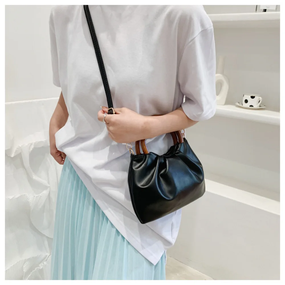 Retro Ring-shaped Handheld Bag Women\'s Bag Korean Fashion Simple Small Square PU Shoulder Crossbody Bag Female Pleated Hand Bags