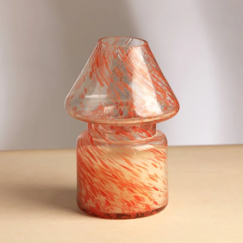 

Dreamy Splutter Scented Wax Candle White Elegant Decorative Piece Complements Various Interior Styles