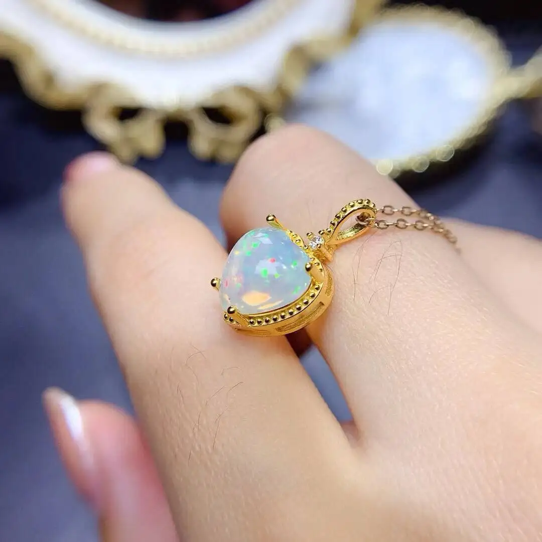 

KJJEAXCMY Jewelry Natural Women's White Opal Pendant 925 silver inlay Colorful and splendid Crystal pure fire flash explosion
