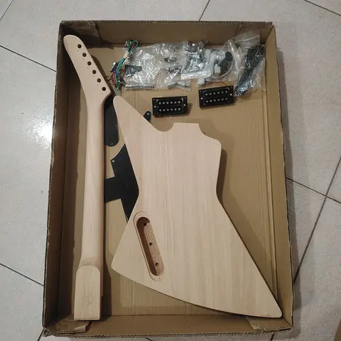 8 best sales एक्सप्लोरर इलेक्ट्रिक गिटार - №5