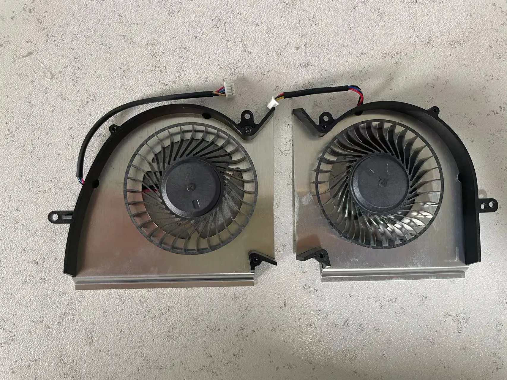 Imagem -06 - Substituição para Msi Ge75 Gp75 Gl75 We75 Ms17e7 Ms-17e2 Ms-17e4 Ms-17e5 N417 N414 Novo Ventilador de Refrigeração Cpu Gpu Cooler