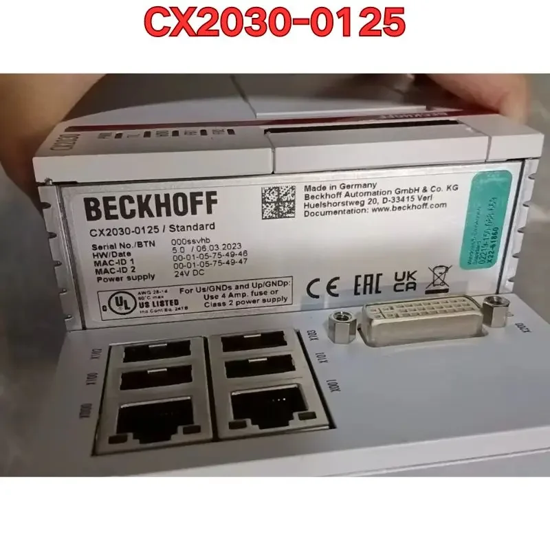 El módulo de control PLC de segunda mano CX2030-0125 es un prueba de función normal