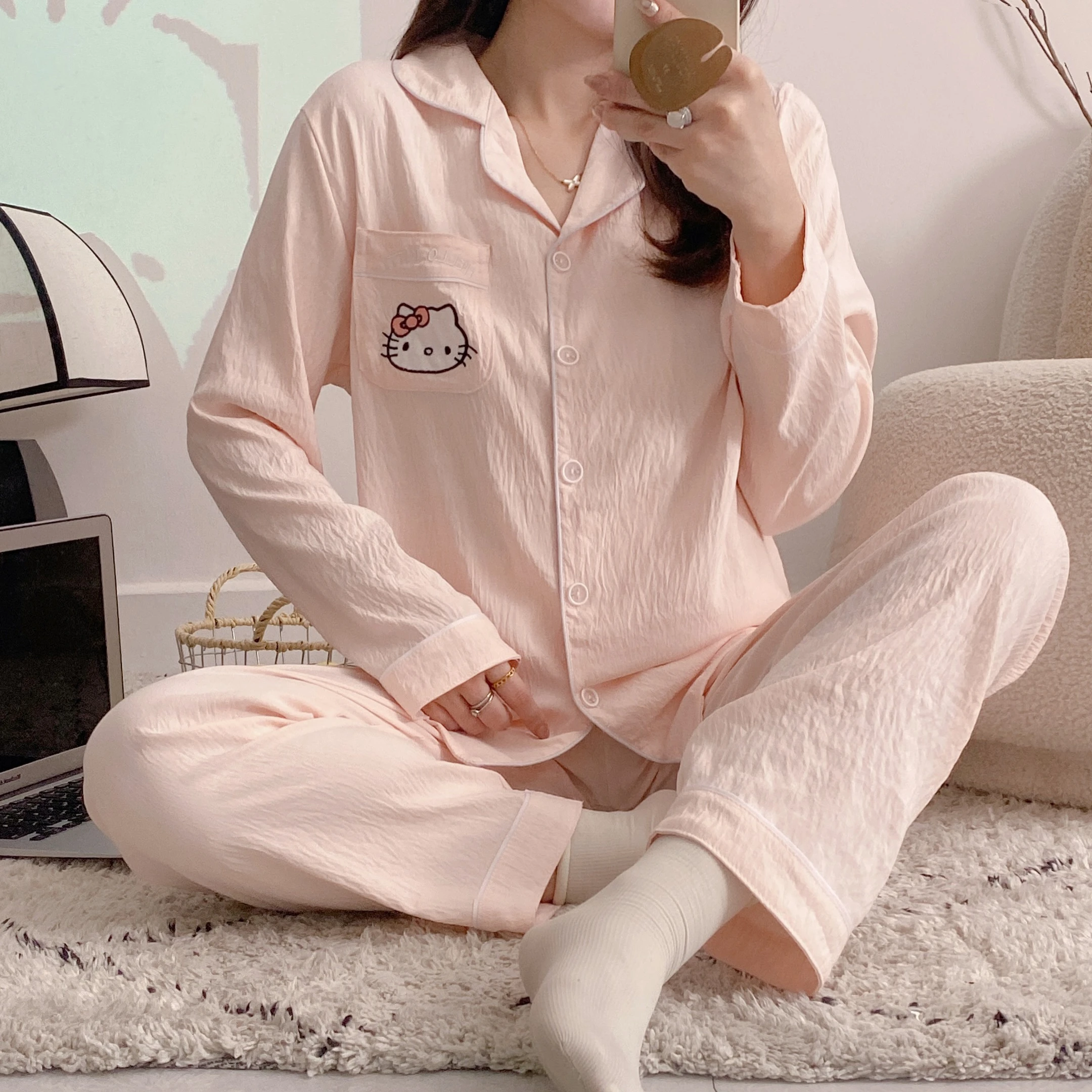 

Женский розовый пижамный комплект в стиле аниме «Hello Kitty», студенческий комплект с героями мультфильмов, осень-зима, полиэстер, ночная рубашка с длинными рукавами для девочек, новогодние подарки