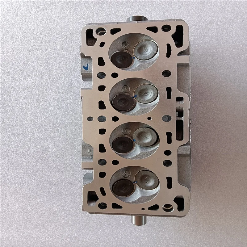 F10a Complete Cylinder Head for Suzuki Engine F10a Cylinder Head Assembly 11110-80002