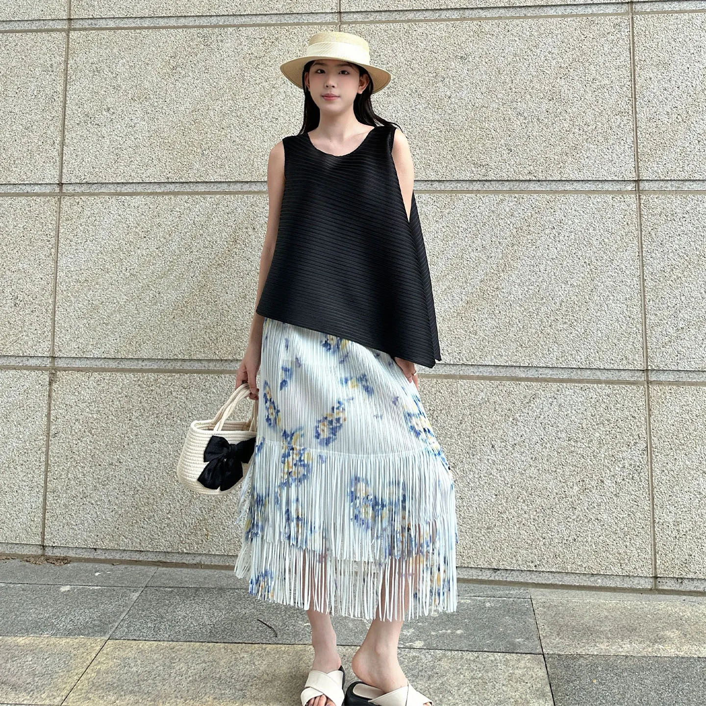 

Miyake Pleated Skirt Set Plisse Niche Peplum Wear Miyake Fold Summer Black Pullover Top Pleat Fringe Bustier Skirt Pleats Set