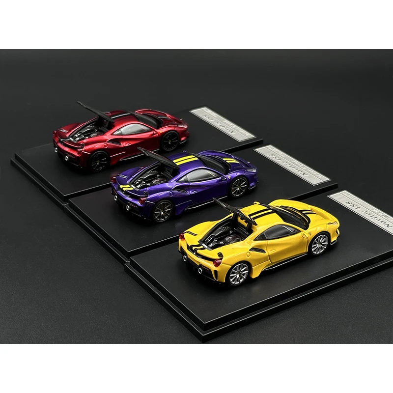 IM Auf Lager 1:64 Novitec 488 Pista Motorhaube Geöffnet Diecast Diorama Auto Modell Sammlung Miniatur Spielzeug Ichiban