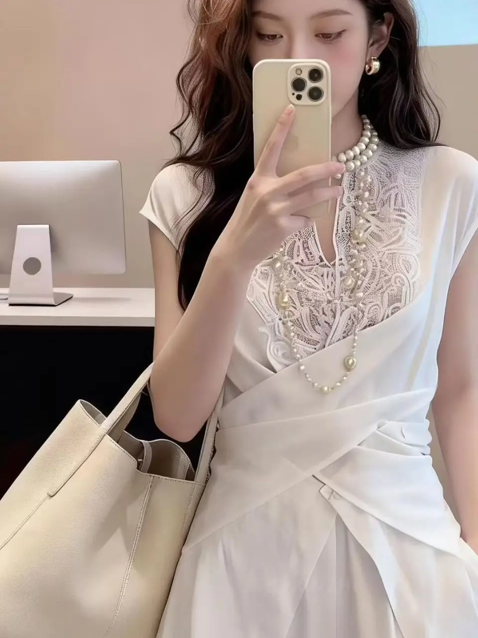 

Elegant Lace V-neck Wide-leg Acetate Women's Spring Autumn Slim-fit Two-piece Set Fashionable Vintage High-waist