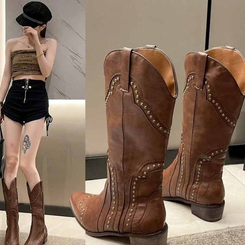 Studded Boots Women 2023 Low Heel Cowboy Chelsea Western Short Leather Knee High Luxury Designer Gothic New Rock Shoes Vintage