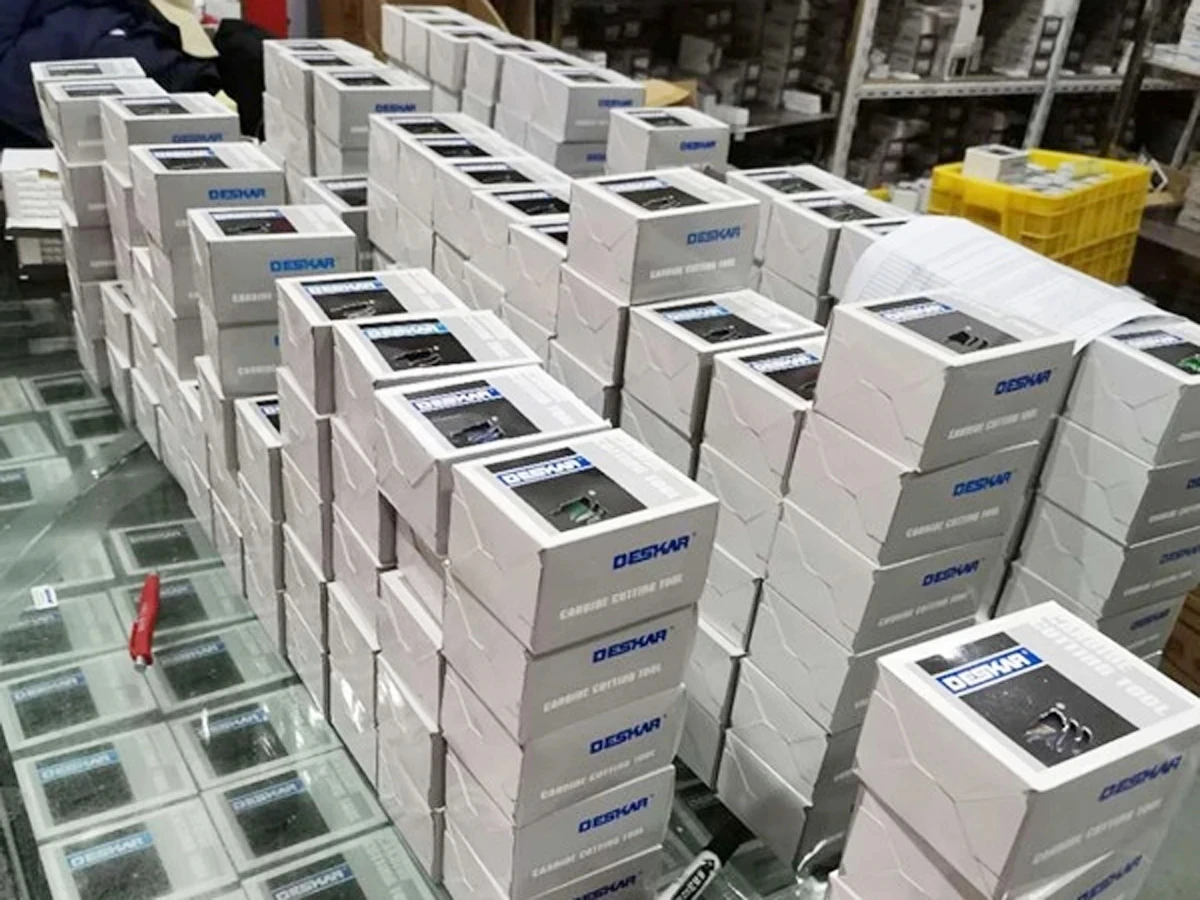 

CNMG120404 CNMG120408 CNMA120412 LF6018 LF6118 LF9018 LF9028 LF9118 LF9218 LF3018 LF90 Твердосплавная вставка CNMG CNMA Вставки