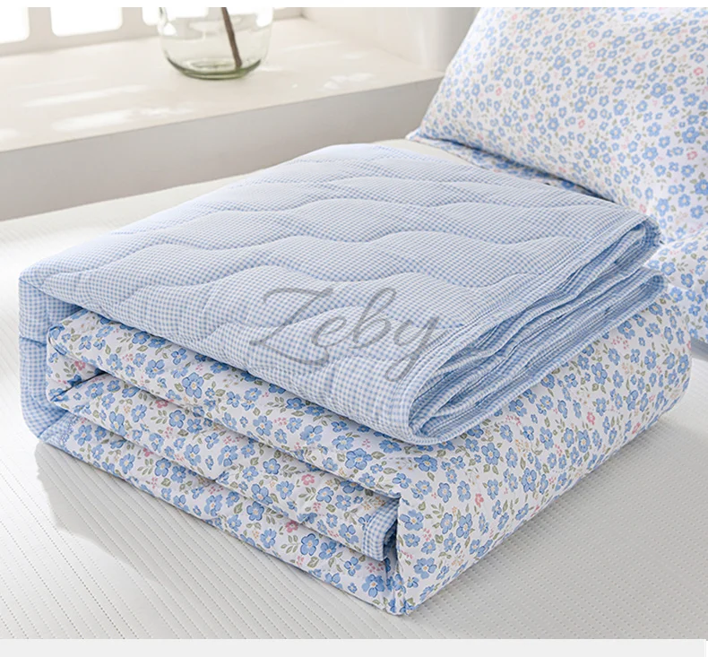 Breathable Quilted Summer Blanket Cooling Skin-friendly Comforter Soft Lightweight Quilt Well-vetilated Single Double  Duvet Set