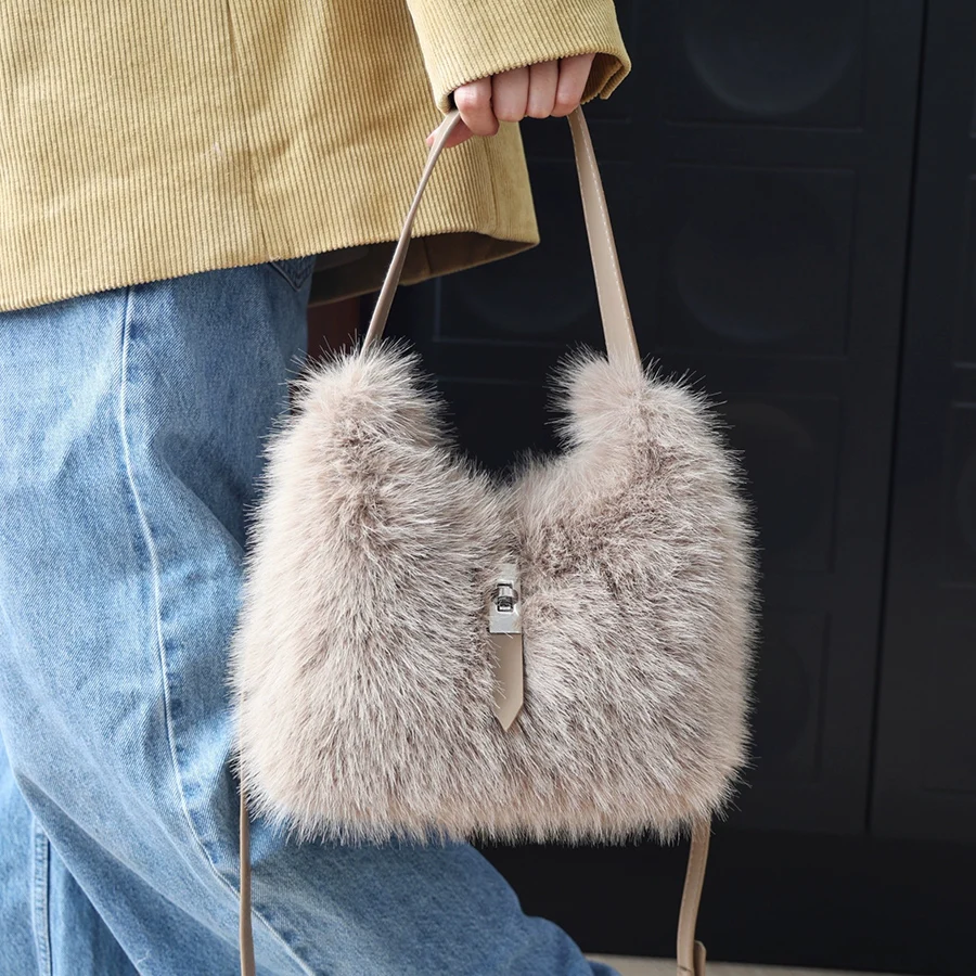 faux-fur-tote-bag-women's-bucket-plush-luxury-design-ladies-handbags-soft-winter-crossbody-shoulder-bags-bolsa-feminina-clutch