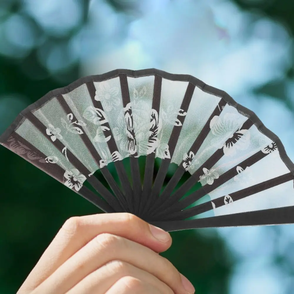 

Handheld Fan 8cm Mini Silk Fan Handmade Wall Hanging Folding Fans Toys Cute Doll Craft Fan Doll House