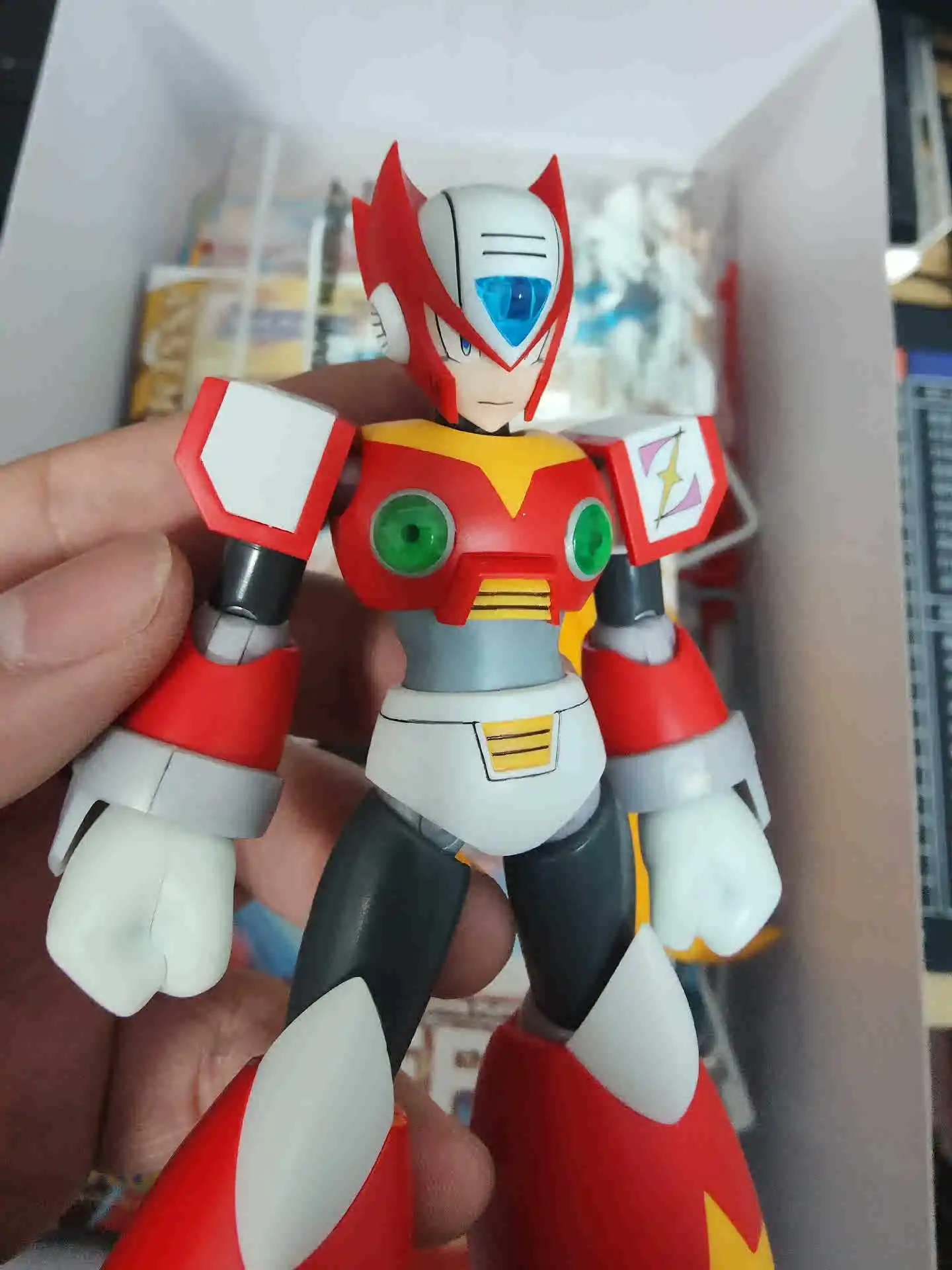 Kotobukiya megaman โมเดลโมเดลพลาสติกไร้ KP-498 1/12, โมเดลอะนิเมะตุ๊กตาขยับแขนขาได้ของแท้