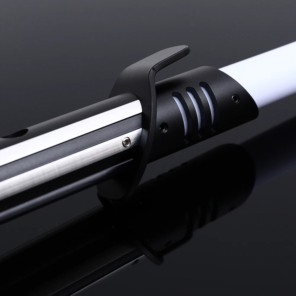 Darksaber RGB 16 لون مقبض معدني لعبة السيف الضوئي مقبض ألمونيوم سيف ليزر مع ضرب تأثير الصوت FX Duel Lightsaber