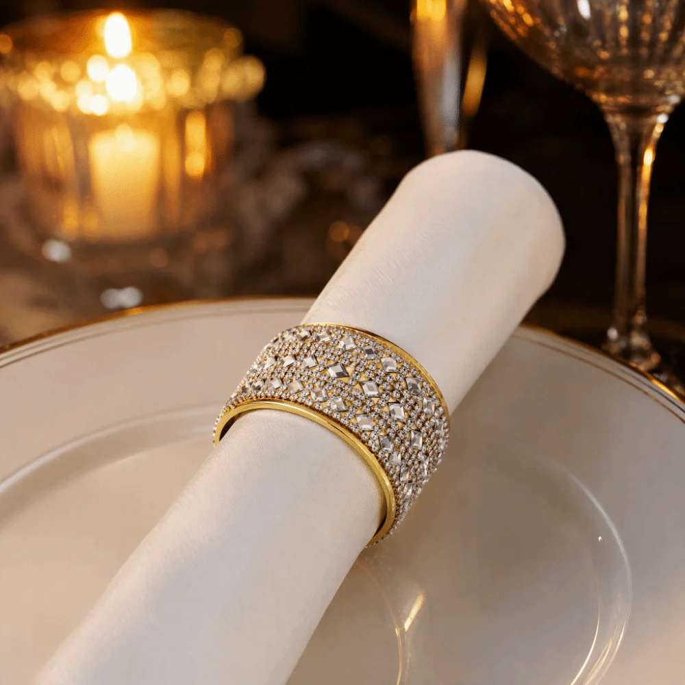 6pcs Metal Rhinestone Napkin Rings 1.77in Buckle Closure Gold Napkin Rings Table Decoration Rhinestone Crystal