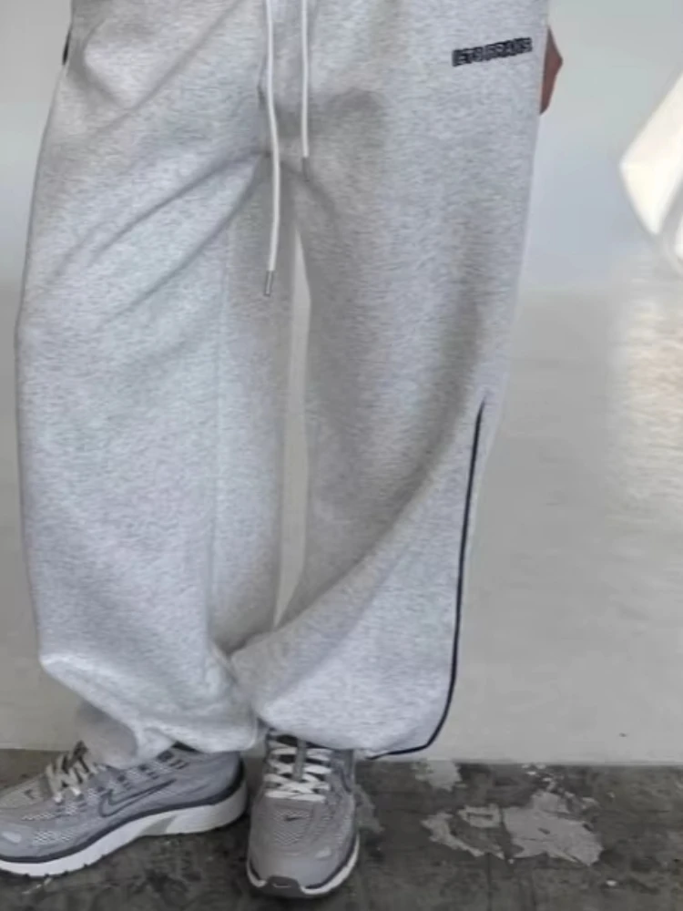 Immagine 6: Pantaloni sportivi a gamba larga primaverili, pantaloni casual a gamba dritta e ampia, comodi a righe, stampe alla moda per uomo e donna