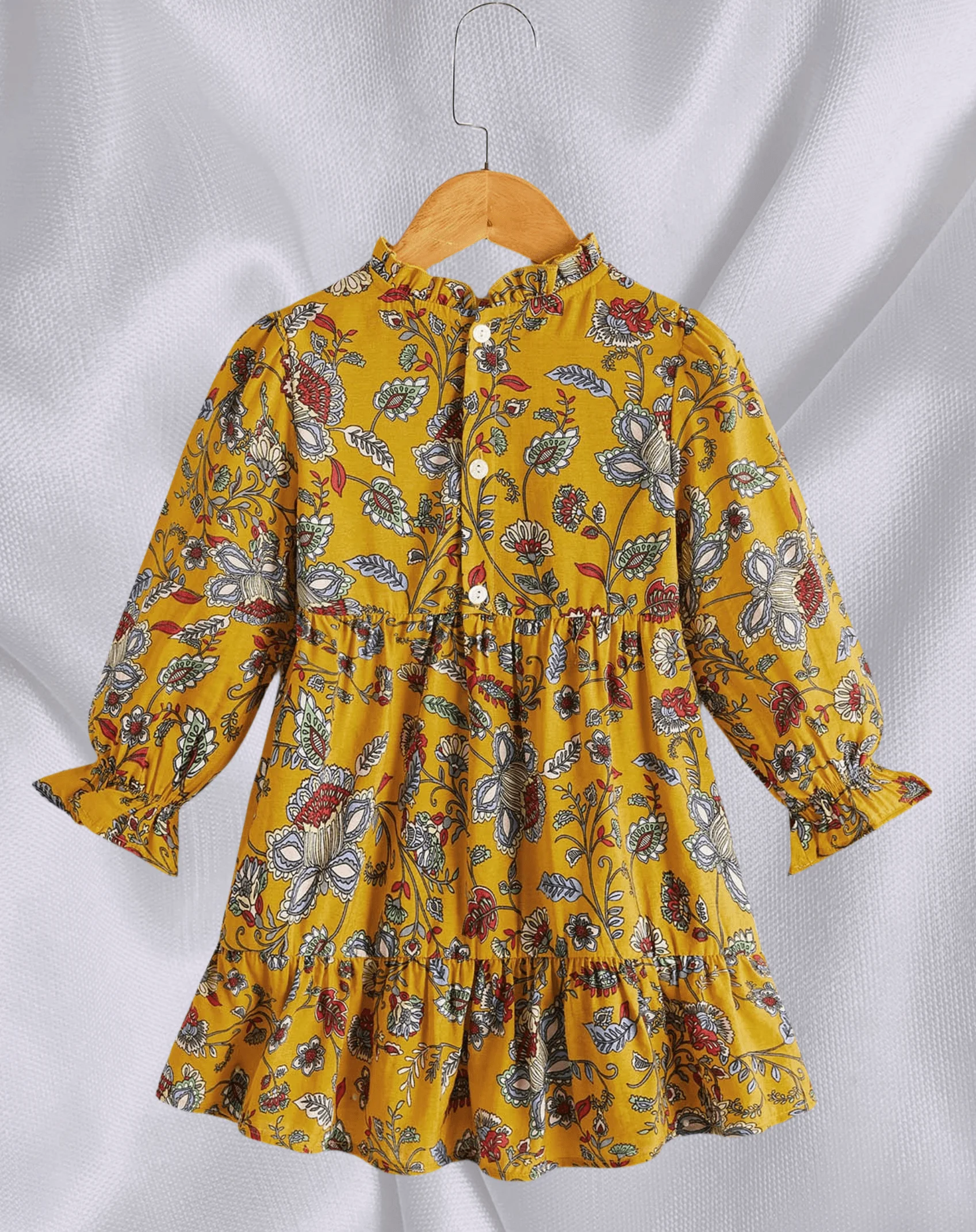 Girls summer cute sweet pastoral style color small floral pleated lace round collar mustard yellow lantern seven-point sleeve A-