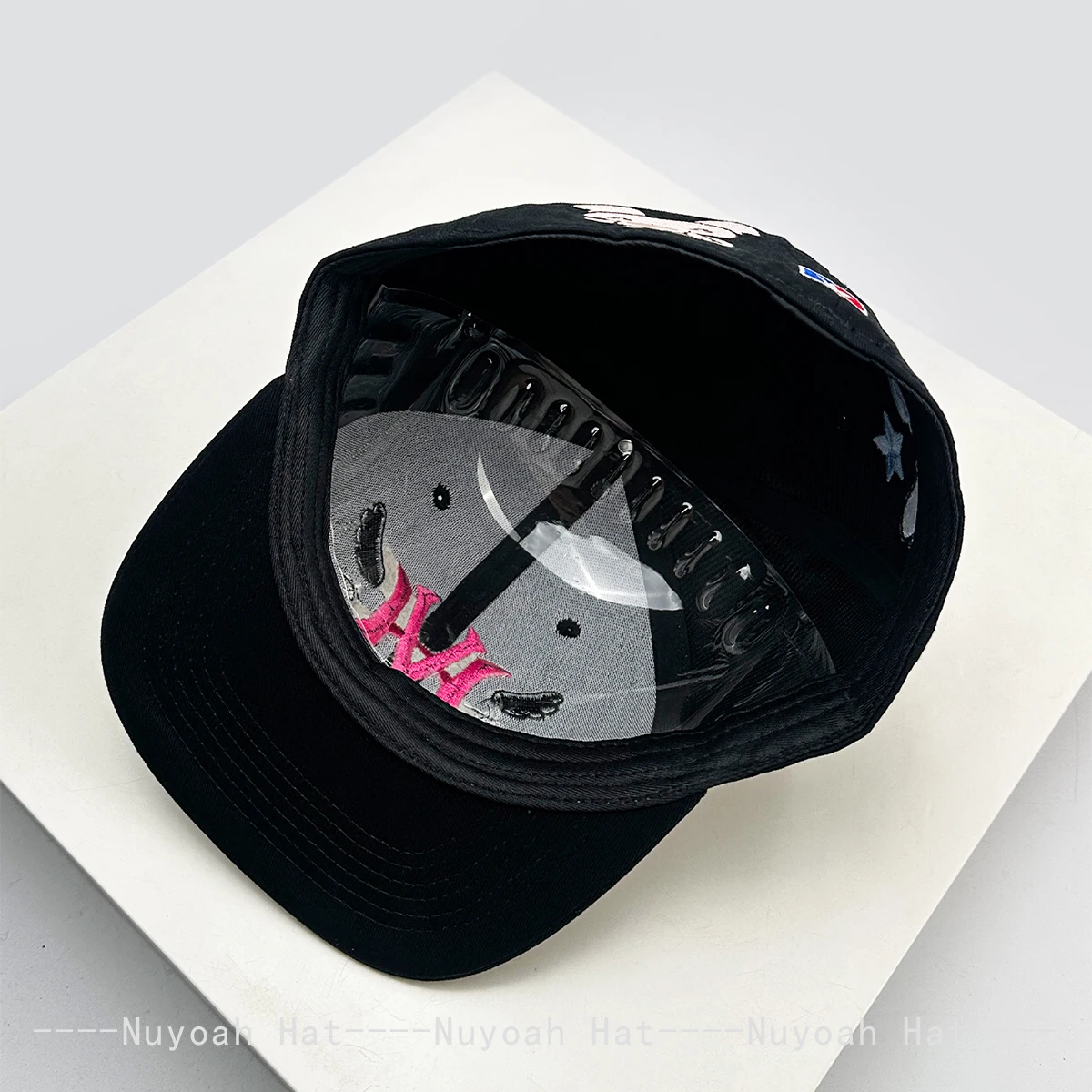 New Men Women Korean Little Bear Monkey Embroidered Wings Letter Baseball Hats Sunshade Hardtop Versatile Peaked Caps Fashion 5