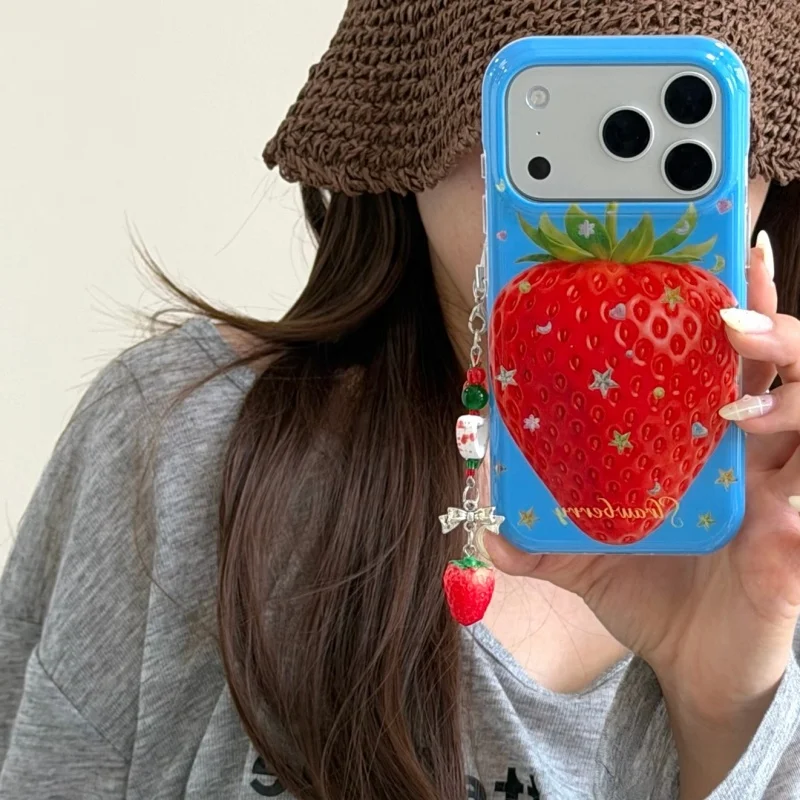 

Korean Ins Red Strawberry Cute Phone Case For iPhone 17 Pro 16 15 Pro Max Cover with Pendant Fashion Cartoon Protective Cases Fu