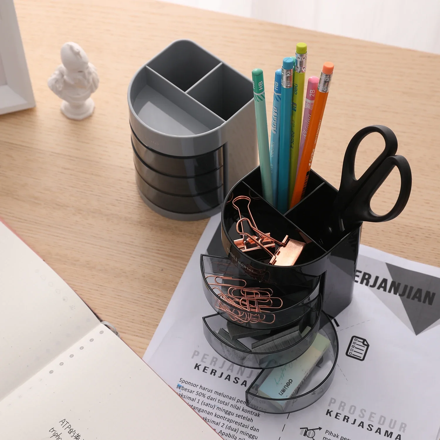 Deli Multifunctional Pen Holder Plastic Storage Box Pen Holder Desktop Personality Simple Multi-layer Student Stationery Supplie