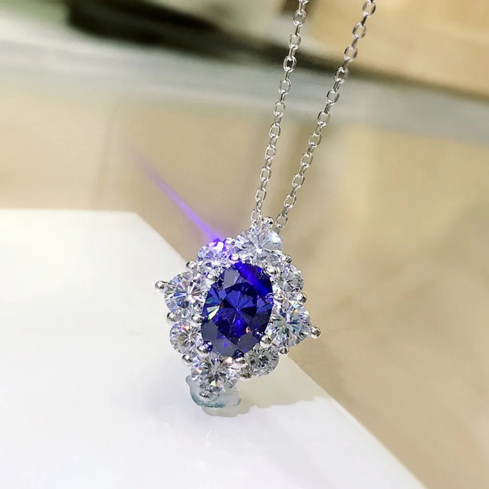 Temperament Glittering Inlaid Royal Blue 5A Zircon Floral Pendant Necklace for Women Fashion Evening Dress Jewelry Accessories