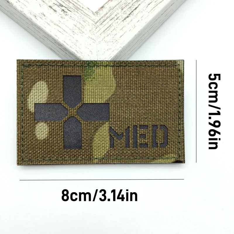 1pc IR Reflective MED Patch Hook & Loop Patches Tactical Appalique Whit Hook and Loop Camouflage Pattern Fastener, Durable