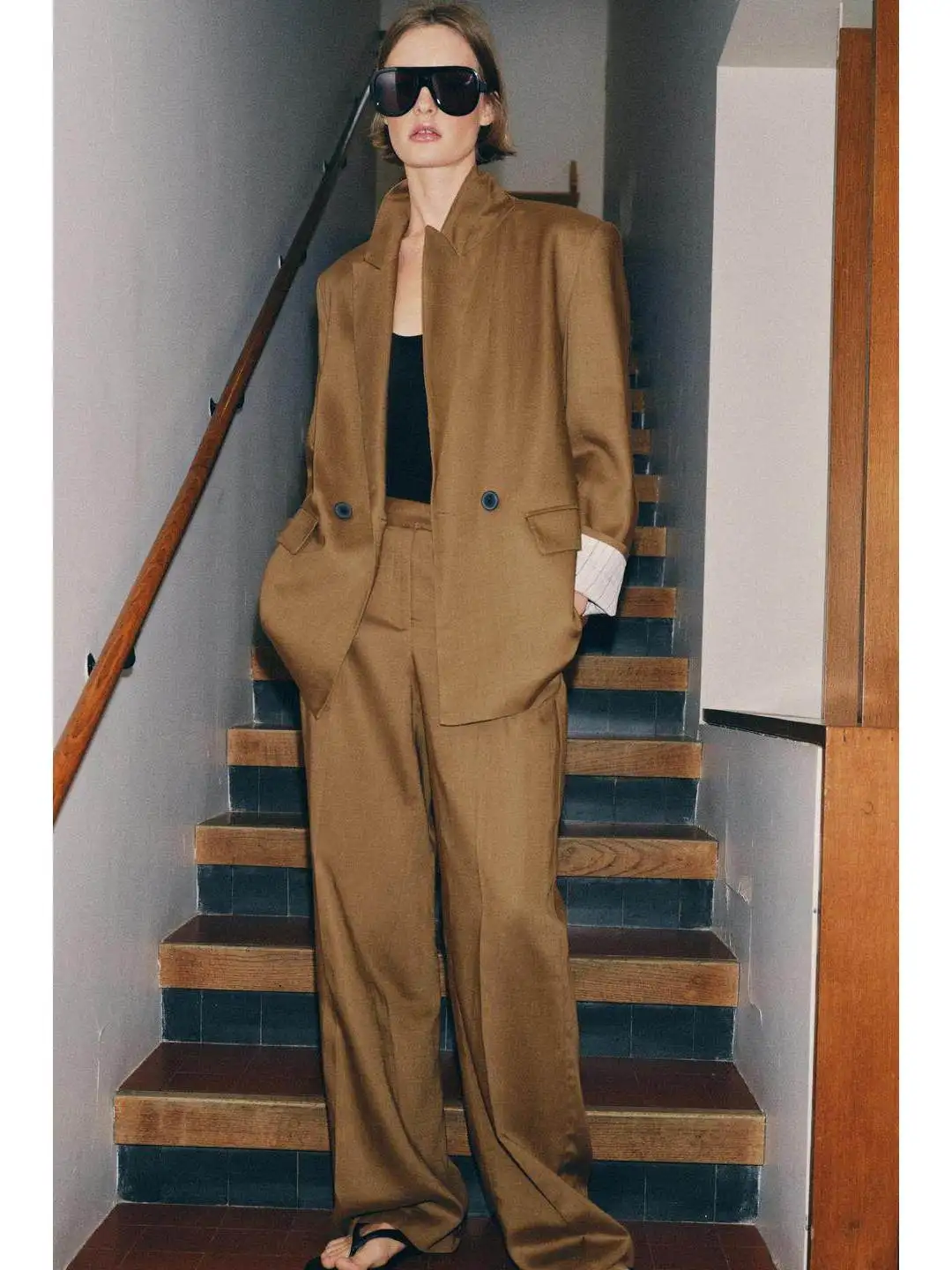 Long Sleeve Suit Jacket with Pocket Double Row Buttons Shoulder Pad Flip Collar Cuff Sleeve Women's Loose Fit Workwear