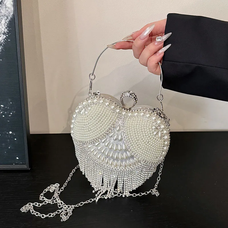 New Pearl Evening Bag Heart Pattern Handbag Women Diamond Tassel Banquet Clutch Bag Purse Designer Luxury Shoulder Crossbody Bag