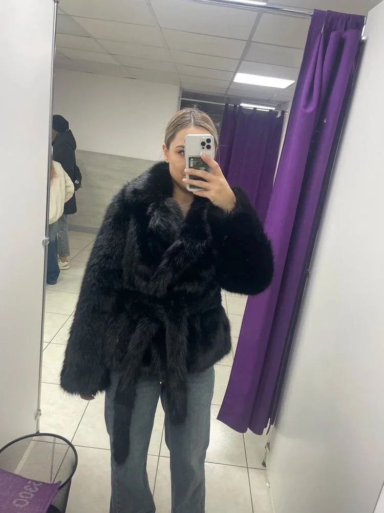 Fashionable  Fur Coat Loose Environmental Protection Plush Collar Winter Outerwear for Men And Women Commute Style Long Sl...