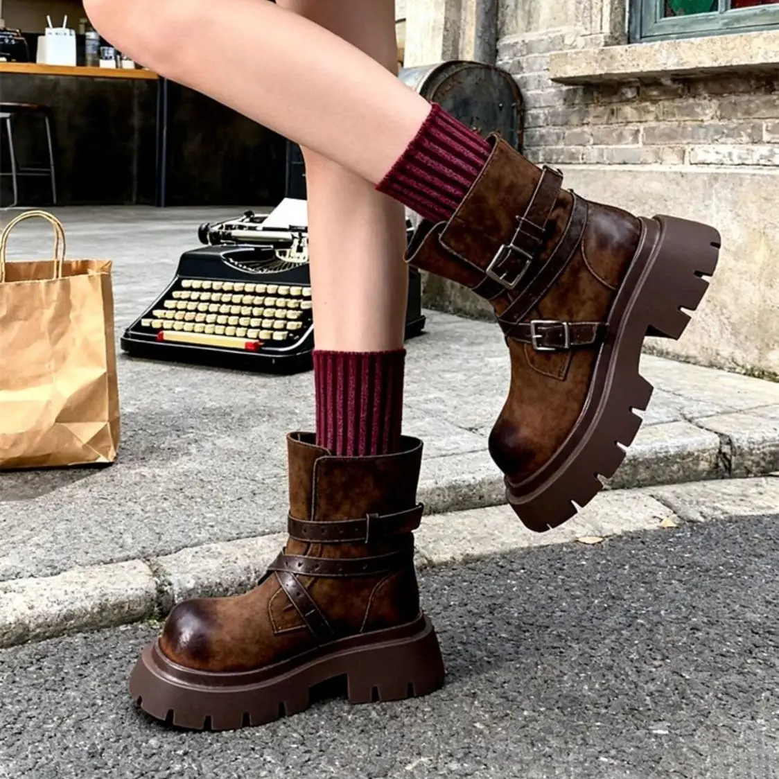 

Retro Matte Belt Buckle Boots Women's 2025 Autumn Winter Thick-soled Heightening Fashion Short Boots Bottes Femmes Luxe