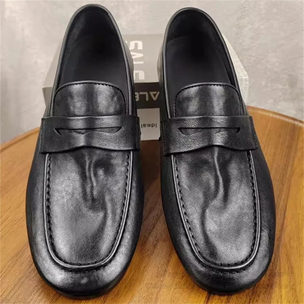 2026 New One Step Round Toe Loafers Men Casual Leather Soft Bottom Summer Breathable Trendy Comfortable Solid Color Shoes