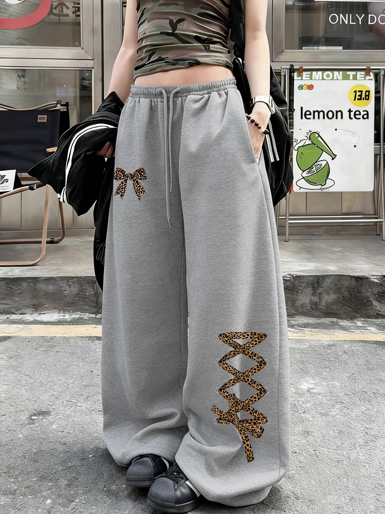 Autumn and Winter Velvet Warm Pants with Leopard Print Strap and Bow Print Design, Sweet and Cool Style for Daily Outings