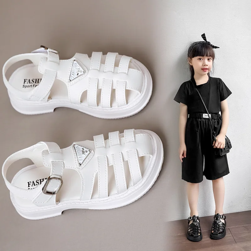 

2025 Children's Sandals for Girls Shoes for Kids Gladiator Summer Soft Flat Heels Beach Princess Fashion Sports Casual Shoes