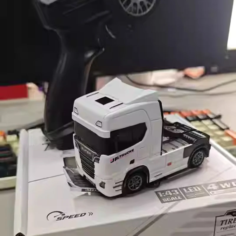 

Remote Control Drifting Car Tabletop Toy Alloy Tractor Rc Truck 1/43 2.4g Rc Engineering Trailer Truck With Light And Sound Toys
