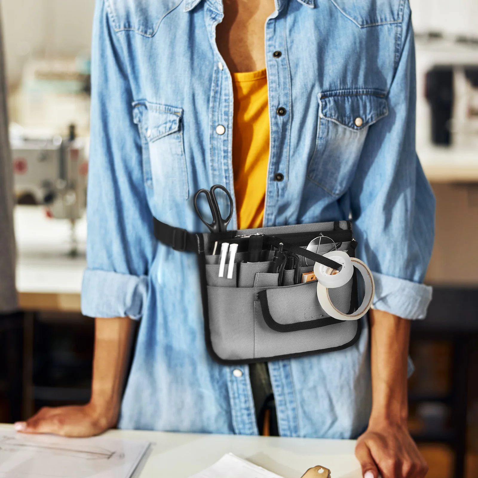 

Multifunctional Working Apron for Waitress Server with Pockets Adjustable Waist Sturdy Oxford Cloth Restaurant Bar Hotel